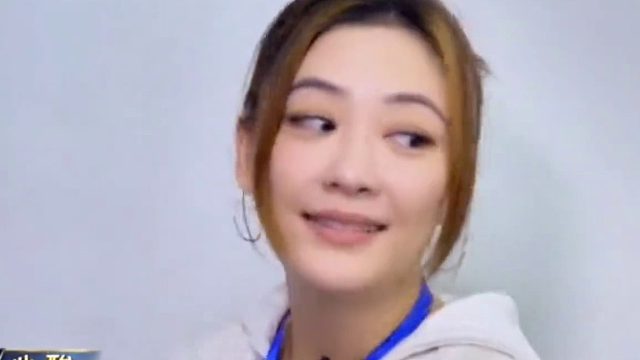 陈小春、应采儿一家好温馨，秀起恩爱来太甜了！