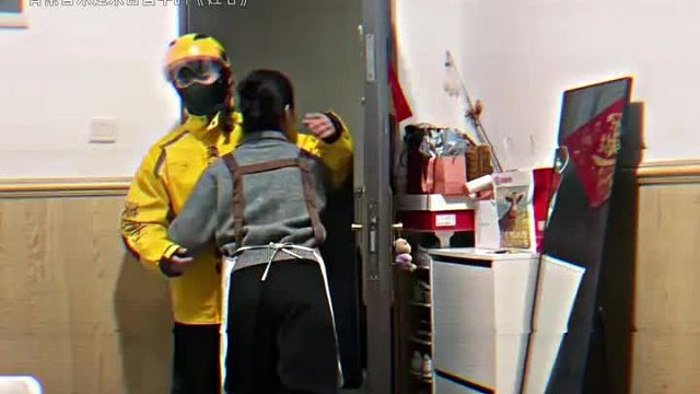 “男人一分钱没花娶个哑巴老婆，却羡慕一众网友”