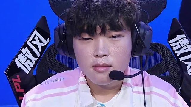 朱开：为什么都说bin哥脾气差？ 为什么我带的时候他没有一点脾气？ 你难道说是人的问题？