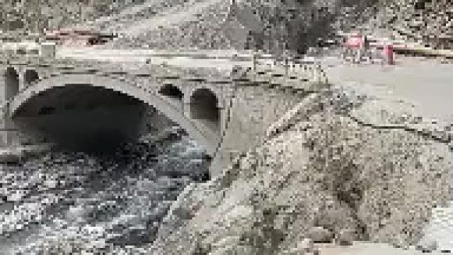 看到这阵仗，大桥都瑟瑟发抖