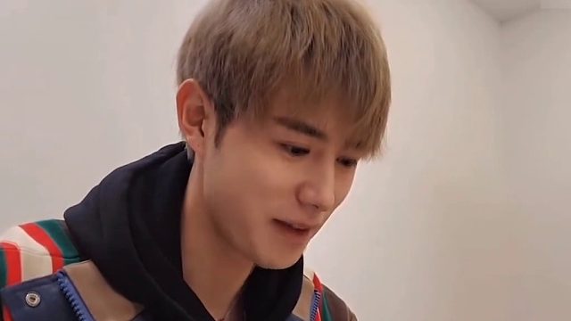 妹子请童锦程吃饭，童：你这厨房老鼠来了都要开导航！