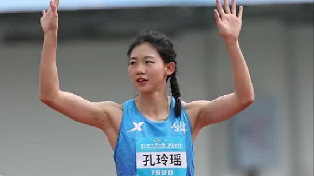 孔老师的肌肉线条真的很美，好身材都是练出来的