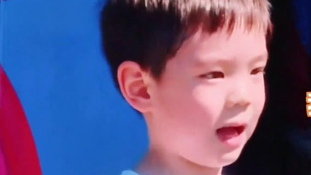 嗯哼和Jasper比身高比年龄，简直笑不活了