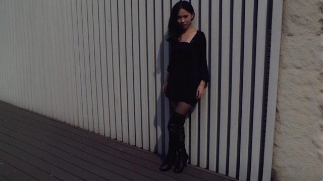 锐感迷人的长靴小姐姐