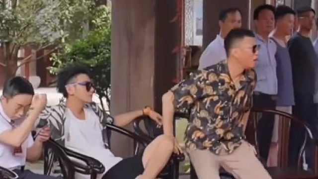 孙红雷听到警笛声的反应！