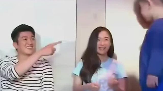 霍思燕：嗯哼叫陈赫舅舅！嗯哼完全不理陈赫！