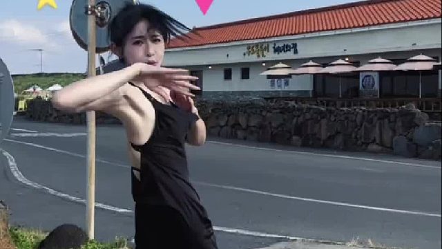 别看我瘦 打你三个不成问题哦