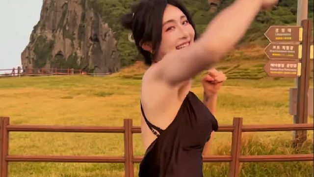 穿最温柔的裙子打最狠的拳