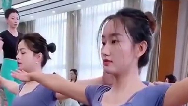 乌蒙山连着山外山