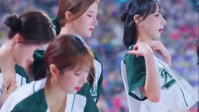 御姐啦啦队美女