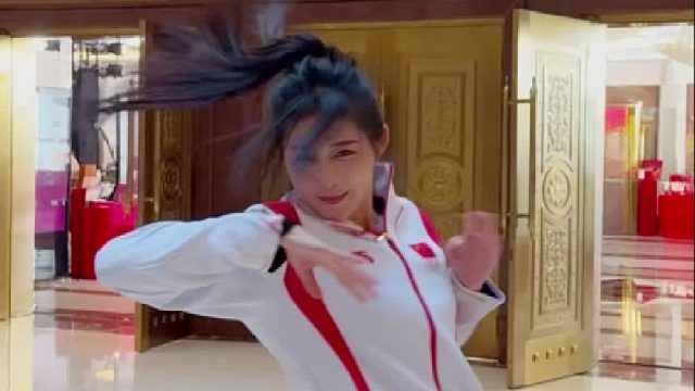 这一套组合拳展示显得更加恢弘大气