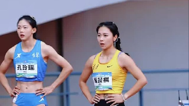 全国田径大奖赛榆林站花絮 女子百米赛前的花絮镜头