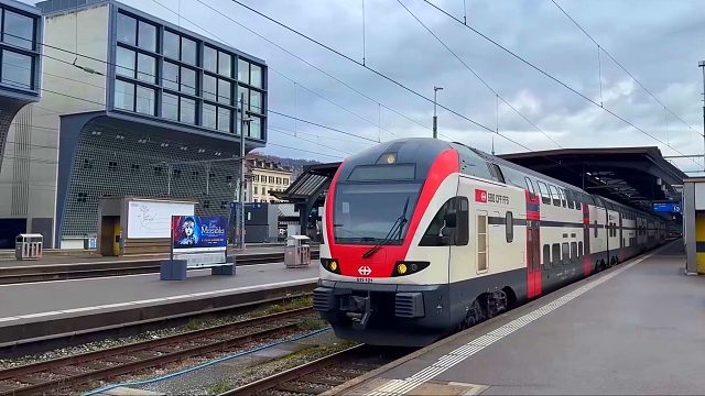 瑞士联邦铁路SBB行驶在金融城苏黎世的各类火车