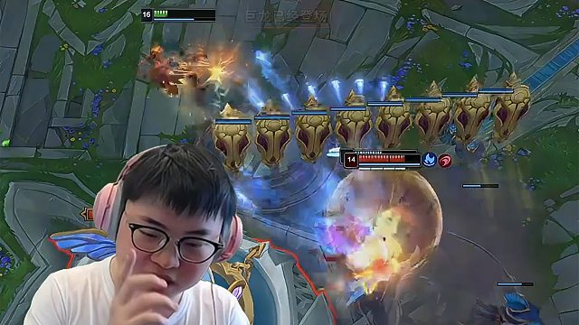 【Uzi】卡莎18杀精彩翻盘！精准W单杀亚飞，强势指挥兮夜一波！结果被害死：说了双C不要站一起！