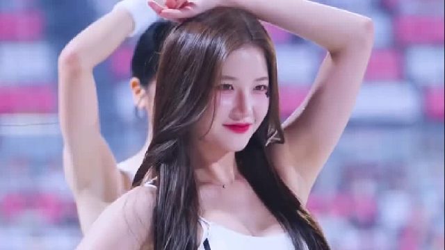 大长腿啦啦队女神