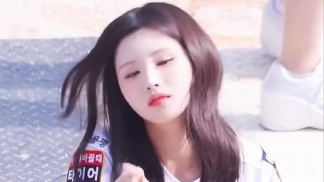 啦啦队超美中场舞