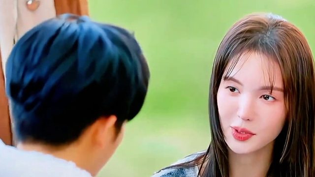 沈腾：你这不是没有跟，你这是没有帮，金晨。你怎么穿转头出来了！