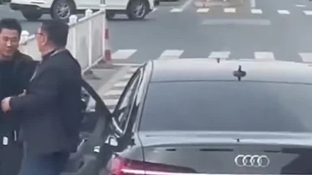 顶配A6沪A牌，城市驾驶实力如何？