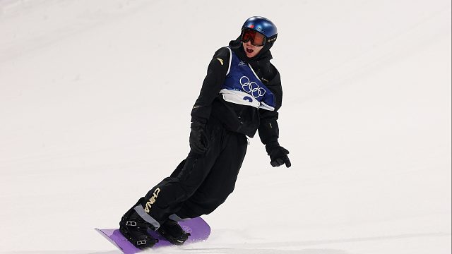 绝地反击！单板滑雪苏翊鸣使出杀手锏上演强势逆转，赛后疯狂怒吼