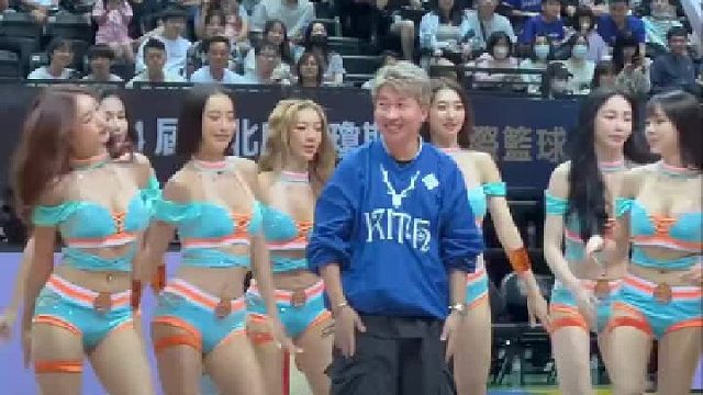 这样的啦啦队你喜欢吗