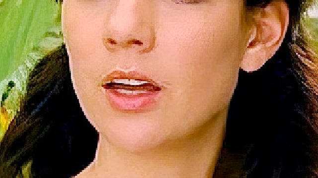 这个科学家太疯狂了，竟然拿猿人跟美女做实验，看完简直头皮发麻