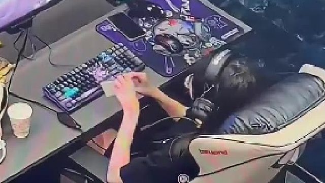 发油喷太多了，那东西可是会炸的