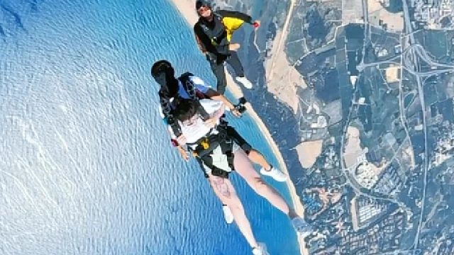 总要放纵一次自己狂跳的脉搏吧