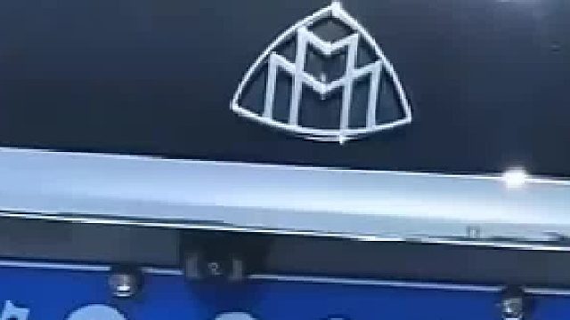 车主这辆是纯血迈巴赫吗？看着不像