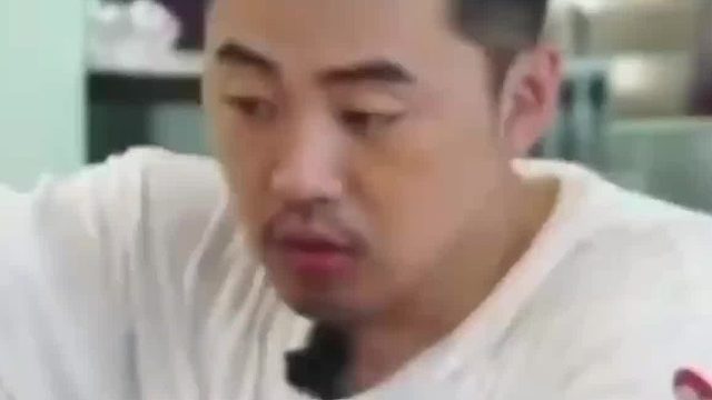 戚薇简直生了个自己，连吃醋都一摸一样。