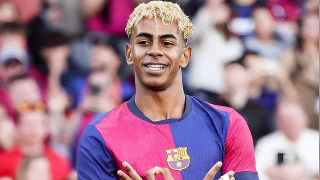 太帅了！亚马尔晃过防守抽射世界波，连续5场各项赛事破门