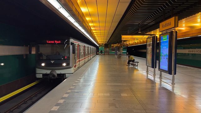 中欧千塔之城 捷克布拉格地铁全部线路