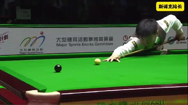 斯诺克大奖赛赵心童黑球花式表演、扎杆解球，简直太哇塞了～