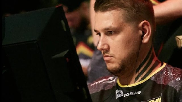 大连工业大学指名道姓宣布开除其学籍