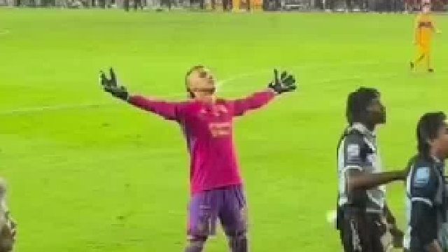 顶级门将的反应，直接拉满