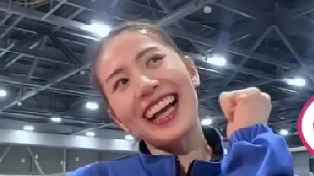 这手势比划的啥东西啊.