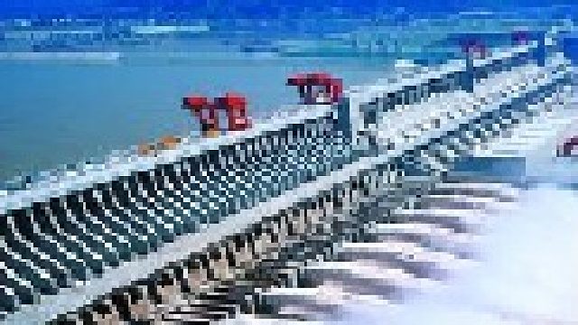 《地球重启键》看似是三峡大坝，实则象征着地球的重启