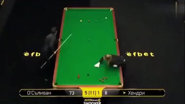 斯诺克奥沙利文帮美女裁判摆球一幕看把美女害羞的