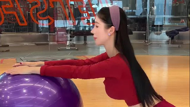 瑜伽穿搭ootd 红色系