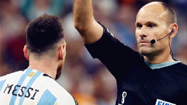 卡牌大师！“小公主”单场15黄2红，曾遭梅西批水平差