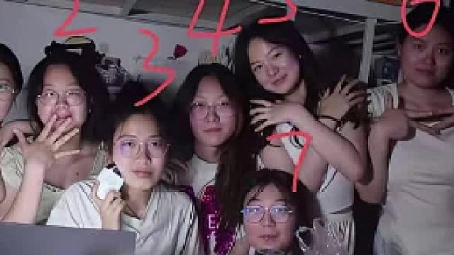 你们心目中的班花是谁呢