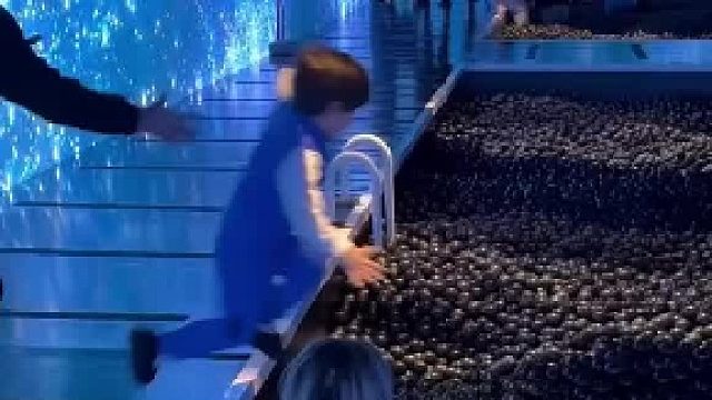 小姐姐只想拍照，结果出事故了