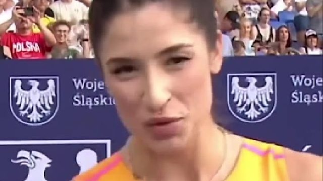 我突然发现斯沃博达的手掌心都是ws