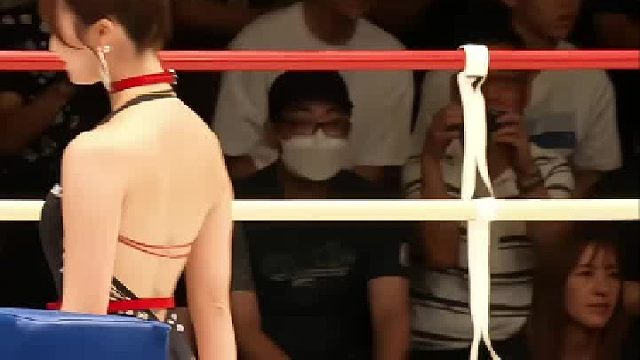 日本美女摔角比赛