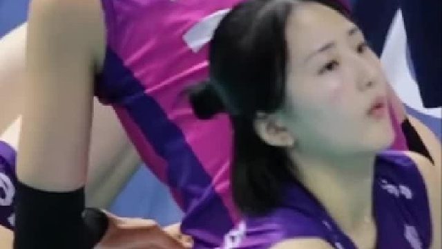 排球女神热身中