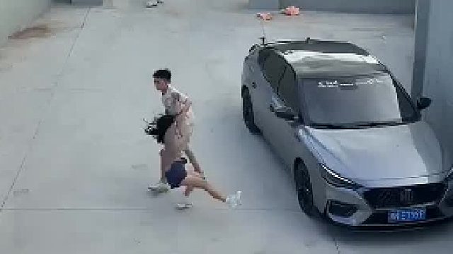 所以说，为什么打弟弟要趁早呢？