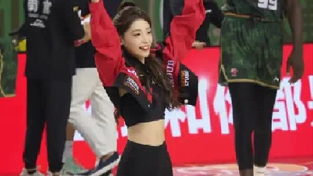 确诊身高只有法尔的一半