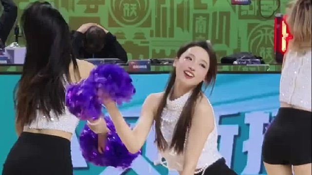 詹老师以后不许偷偷扣嘴巴咯都被你吸引住了