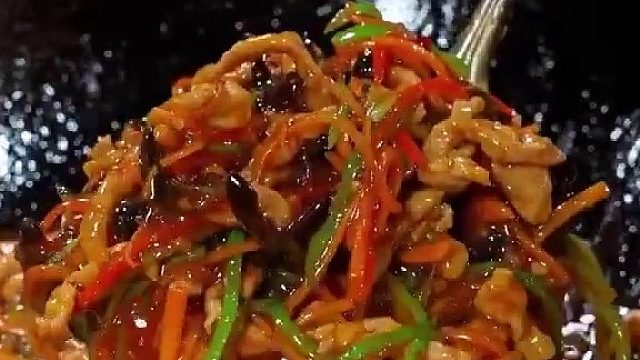 原来鱼香肉丝的做法这么简单，一个人在家就可以做