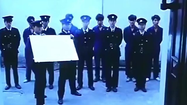 光头大背头，时尚又帅气