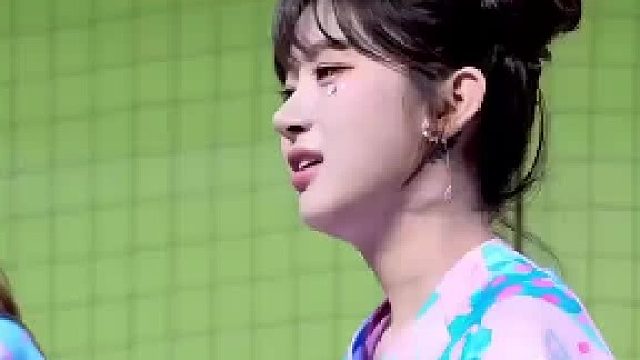 还是看美女安逸